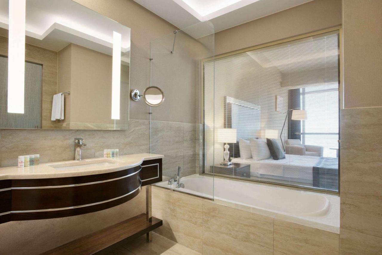 Ramada Iskenderun Hotel Bagian luar foto