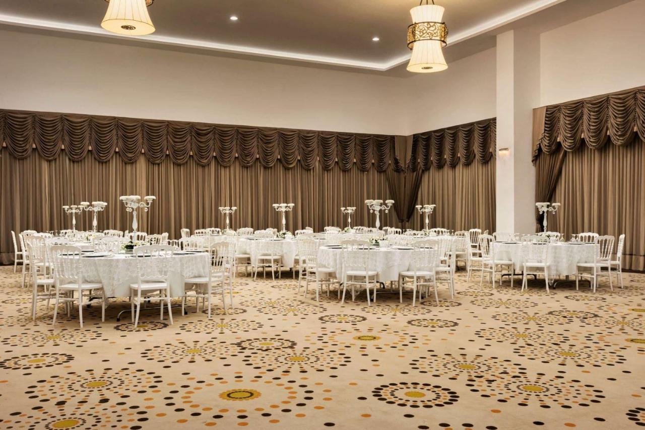 Ramada Iskenderun Hotel Bagian luar foto