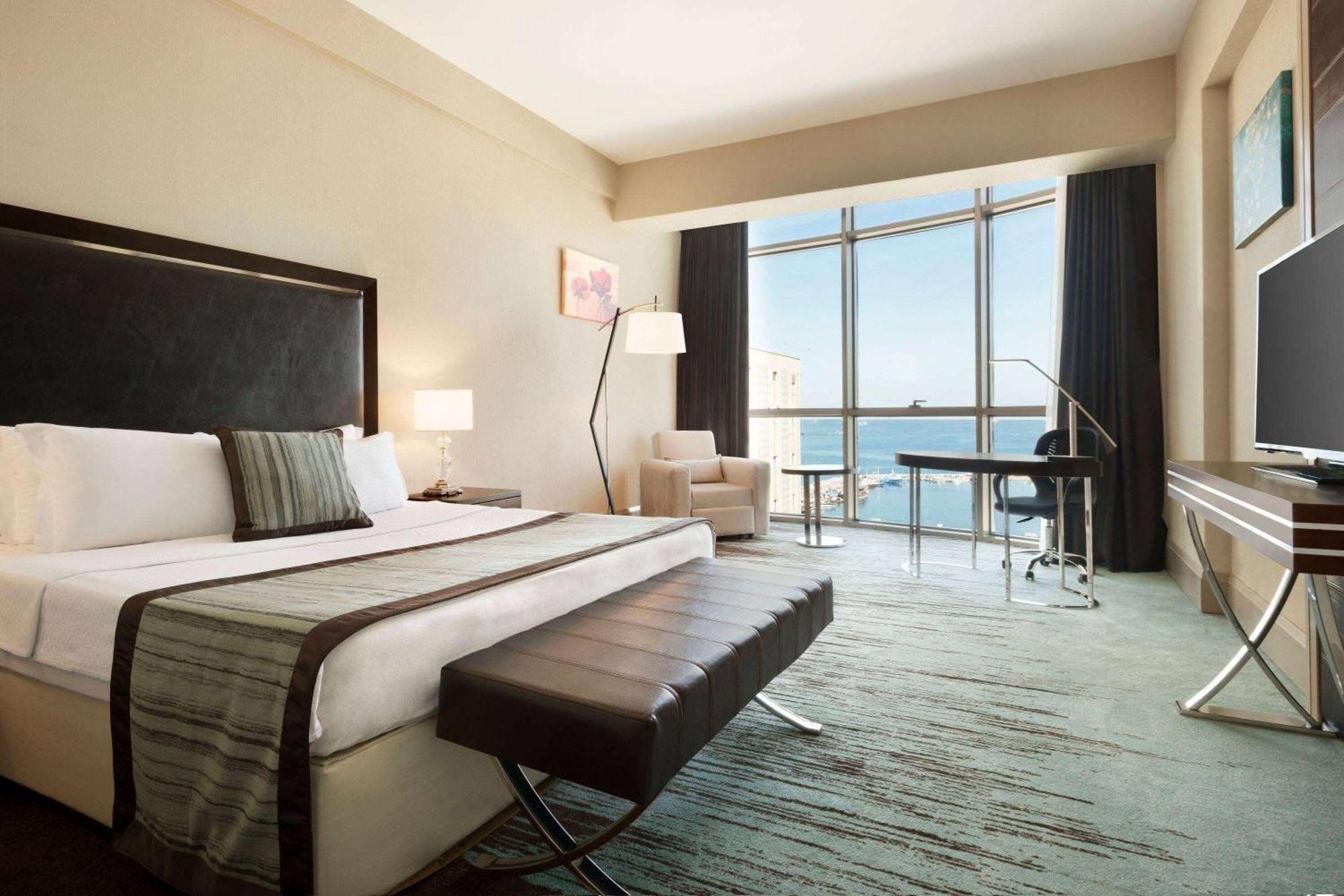 Ramada Iskenderun Hotel Bagian luar foto