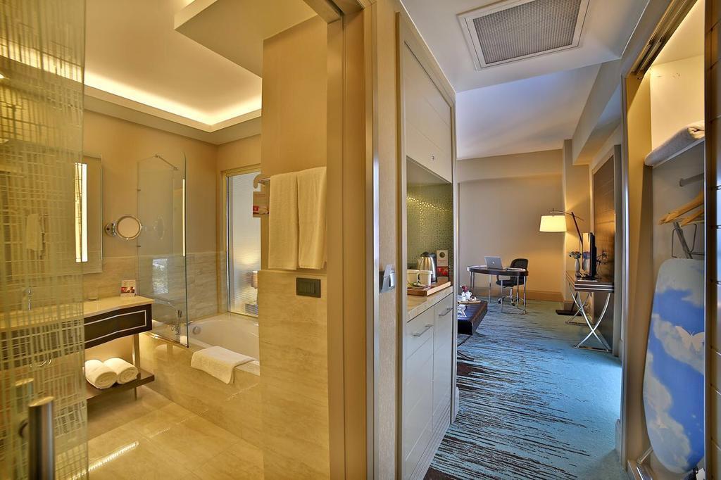 Ramada Iskenderun Hotel Bagian luar foto