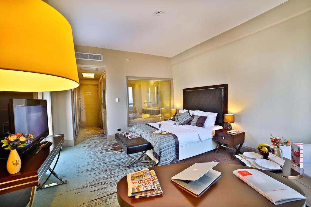 Ramada Iskenderun Hotel Bagian luar foto