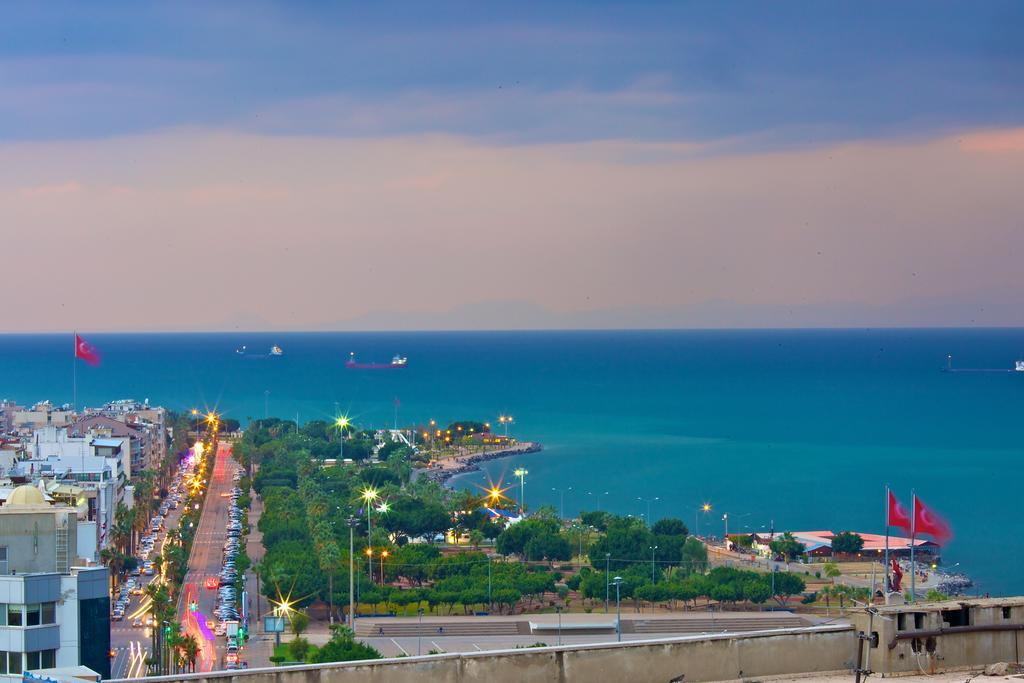 Ramada Iskenderun Hotel Bagian luar foto