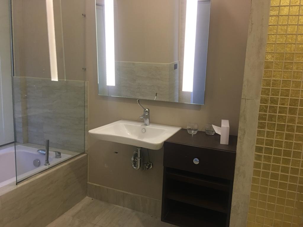 Ramada Iskenderun Hotel Bagian luar foto