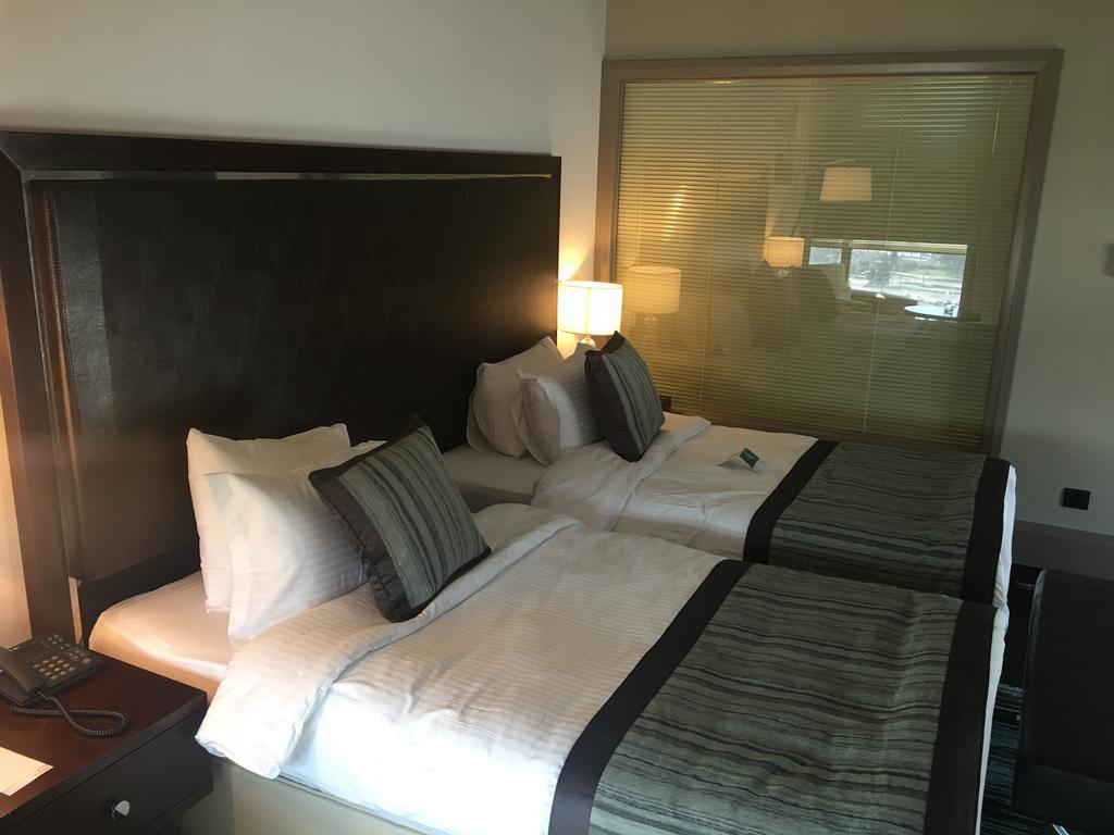 Ramada Iskenderun Hotel Bagian luar foto
